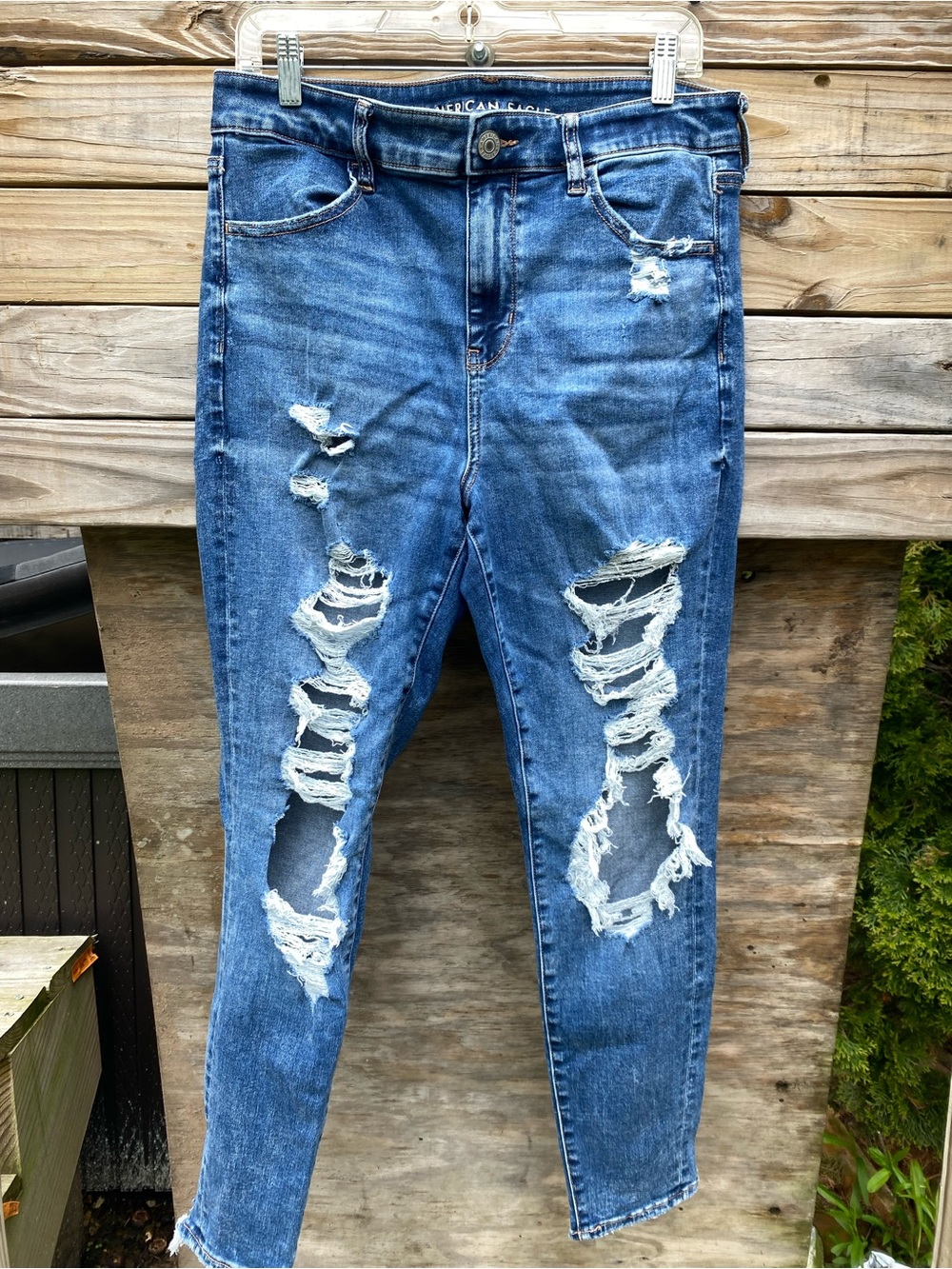 American Eagle Outfitters Distressed Women’s Ripped High Rise Jeans